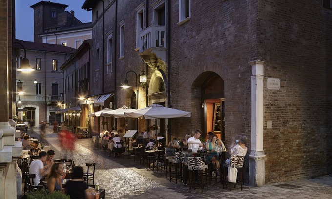Ravenna Hotel | Discover Albergo Cappello: Rated 9.6, Family-Friendly Stay