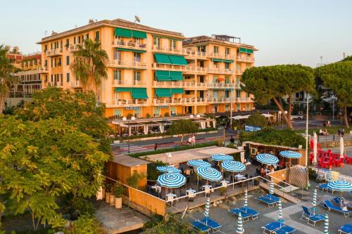 Sestri Levante Hotel | Discover Albergo Celeste: Oceanfront Retreat with Beach Access