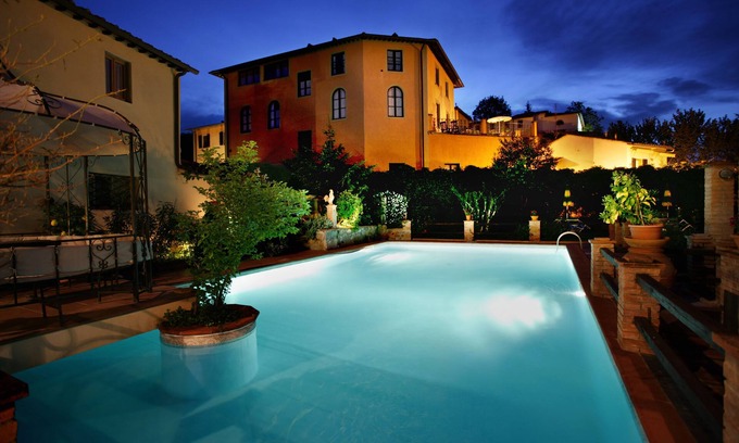 Greve in Chianti Hotel | Discover Albergo Del Chianti: Relaxing Spa & Pool Retreat