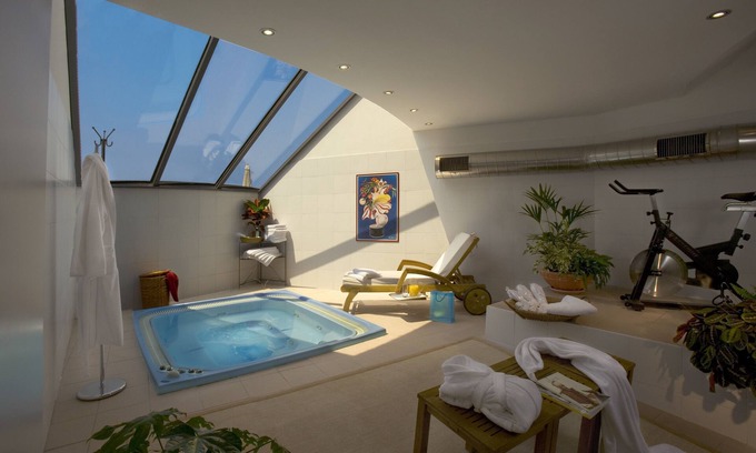 Pollenzo Hotel | Explore Comfort at Albergo dell'Agenzia - 4-Star Retreat