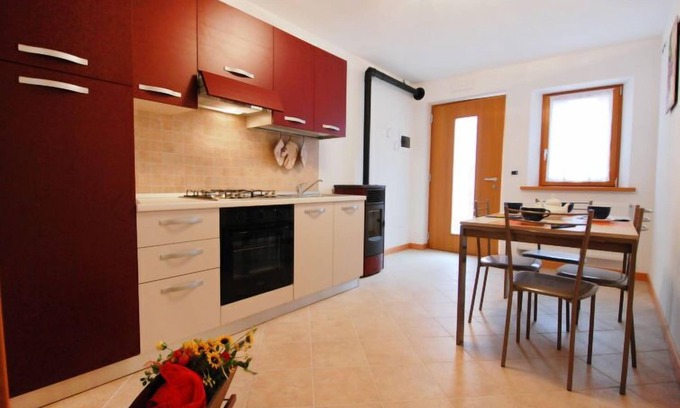 Barcis House | Experience Cjasa Marisa: Pet-Friendly Lakeview Escape