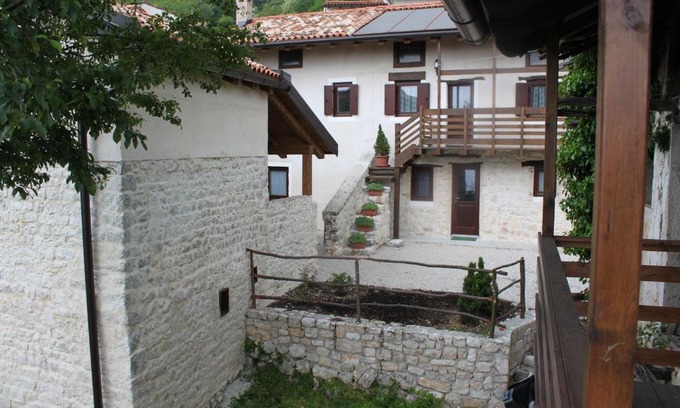 Mezzomonte Apartment | Guest Rated: Albergo Diffuso Polcenigo Ciasa VeS for Families