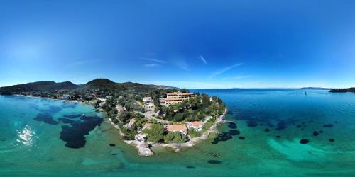 Porto Santo Stefano Hotel | Relax at Mercure Argentario Hotel Filippo II with Ocean Views