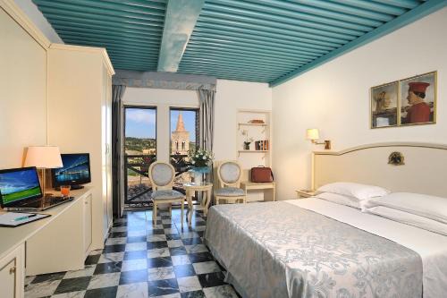 Urbino Hotel | Convenient Stay at Hotel Raffaello with Self Check-in
