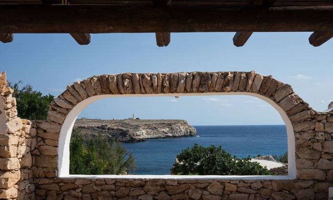 Lampedusa House | Oceanfront Retreat at Albergo I Dammusi Di Borgo Cala Creta