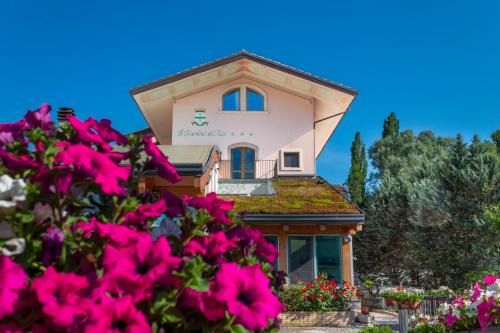 Castel di Sangro Hotel | Welcoming Albergo Il Giardino del Rio: Top-Rated Stay