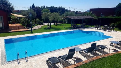 Sarzana Hotel | Oceanfront Escape at Albergo la Luna with Pool & Views