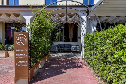Rodengo-Saiano Hotel | Pet-Friendly Albergo Locanda Primavera with Great Amenities