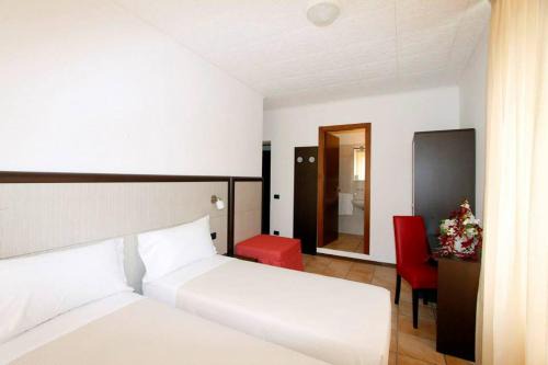 Maccagno Bed & Breakfast | Pet-Friendly Stay at Albergo Maccagno - Rated 7.8/10