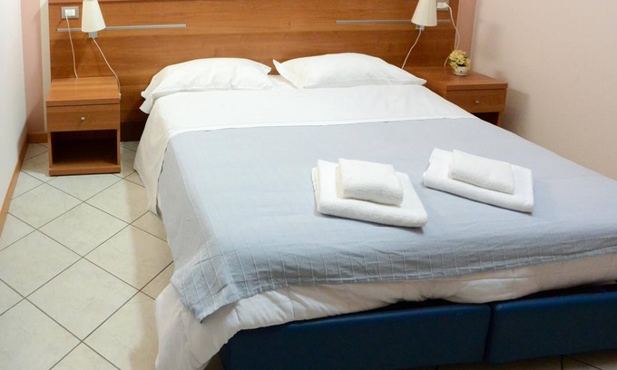 Mantua Hotel | Comfortable Stay at Albergo Meublè Abatjour with Breakfast