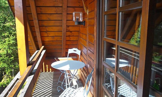 Huefingen Apartment | Relax at Albergo Natura: Spa, Lake Views & Top Ratings!