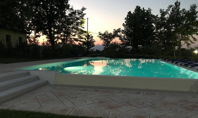Pozzolengo Hotel | Discover Albergo Quattro Pini: Poolside Family Retreat