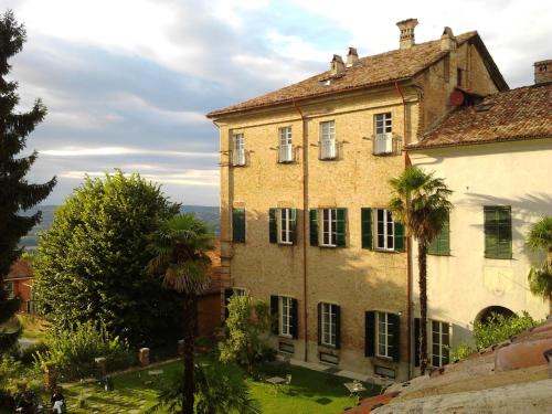 Verduno Hotel | Explore Albergo Real Castello: Pet-Friendly Retreat