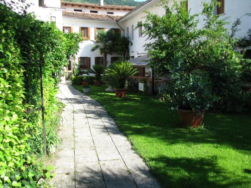 Montereale Valcellina Hotel | Pet-Friendly Stay at Albergo Ristorante Borghese