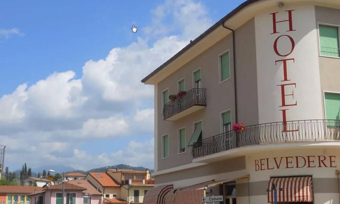 Borghetto di Vara Hotel | Relax at Albergo Ristorante Belvedere with Pool & Restaurant