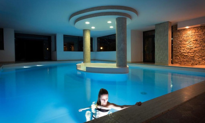 Montepulciano Hotel | Relax at Albergo Ristorante San Biagio with Ocean Views