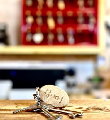 Riva del Garda Hotel | Inviting Stay at Albergo Varone: Pet-Friendly & Dining Options