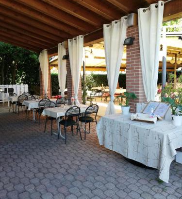 Costermano Hotel | Pet-Friendly Albergo Villa Eva with Excellent Guest Rating