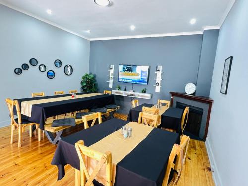 Scottsville Bed & Breakfast | Cozy Alberta Bed and Breakfast with Pool & Family Amenities
