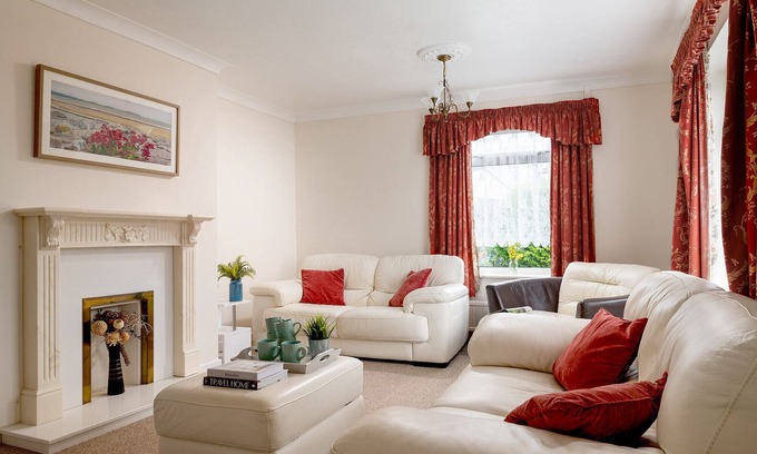 St George Cottage | Alberts Retreat - Family-Friendly Cottage with Kitchen