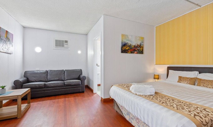 Finley Hotel | Eco-Friendly Albion Hotel Motel with Breakfast & Family Amenities