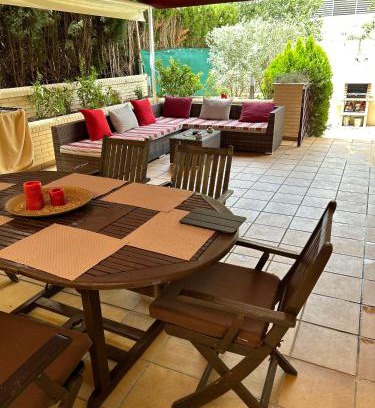 El Albir Apartment | Pet-Friendly Albir Calle Pau Casals with Ocean Views