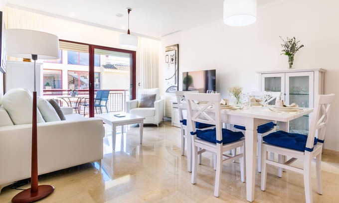 El Albir Apartment | Family-Friendly Albir Confort Avenida with Ocean View Rooms