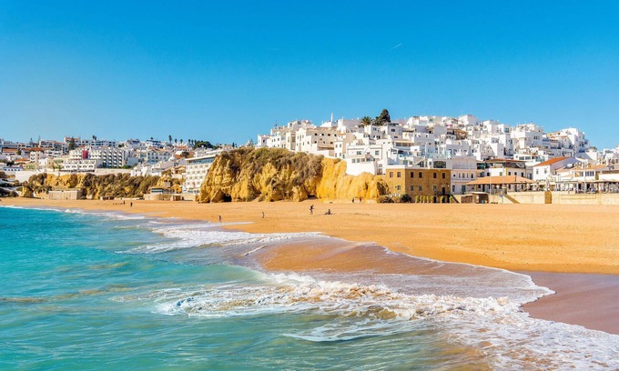 Olhos D'Agua Apartment | Albufeira Cosy by Homing