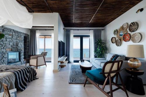 Cinarcik Villa | Indulge in Relaxation at İstanbul Bali House with Ocean Views