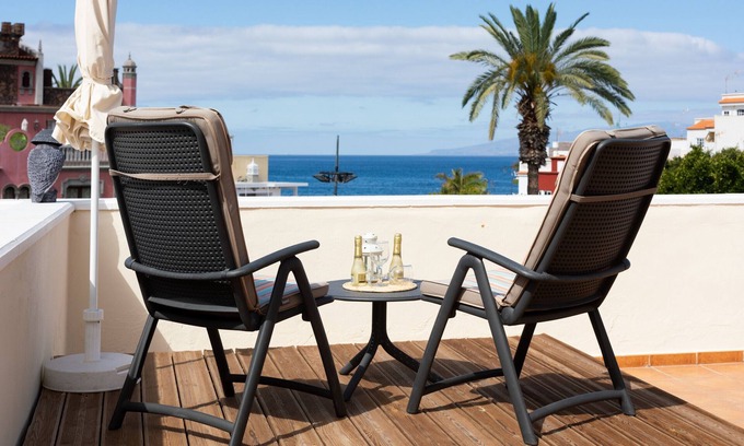 Alcala Apartment | Alcalá Plaza: Guest Rated 9.2 with Oceanfront Amenities