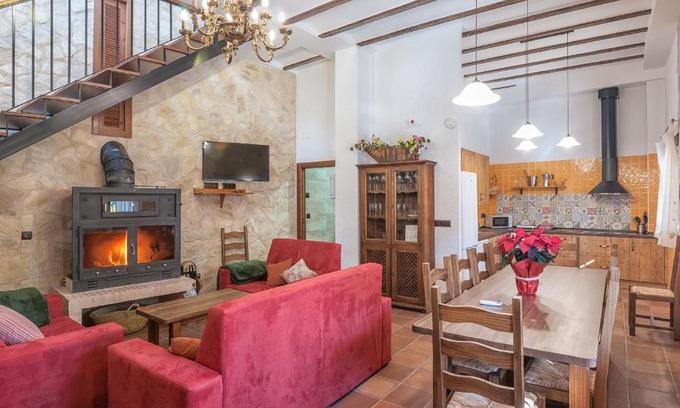 Alcala del Jucar House | Elegant Stay at Casa Rural Río Tranquilo - 5 Stars, Pet Friendly