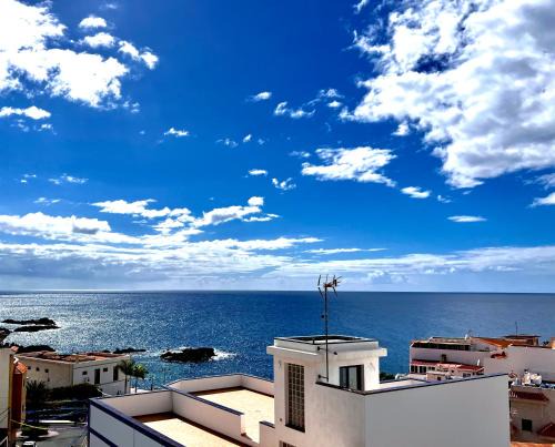 Alcala Apartment | ALCAMAR APARTMENT: Breathtaking Ocean Views Await You