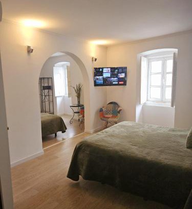 Alcacova House | Comfortable Alcamim Guesthouse: Family & Pet Friendly Stay