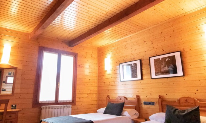 Palas de Rei House | Discover Comfort at Hotel Alda Palas de Rei with Spa & Breakfast