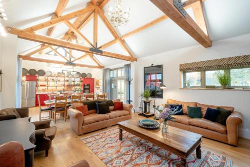 Saxmundham House | Discover Alde Bay Farm: Barn Owl Sanctuary Retreat