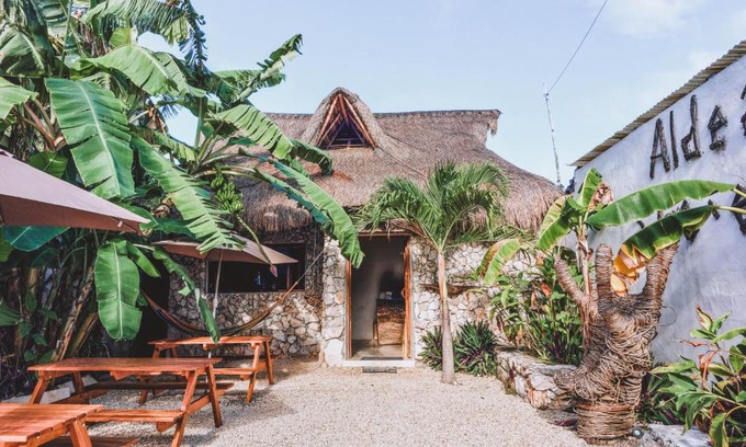 Centro Hotel | Discover Aldea Che-Eek with Private Beach Access