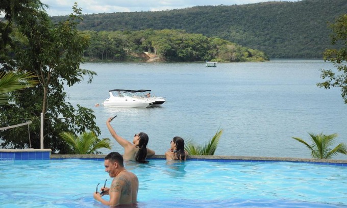 Caldas Novas Apartment | Comfortable Stay at Aldeia do Lago with Pool & Kitchen