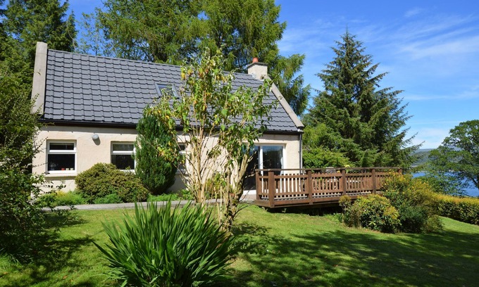 Kilmun Cottage | Pet-Friendly Alder Cottage: Ideal for Families Near Dunoon
