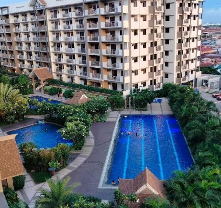 Bacoor City Apartment | Cozy 2Br DMCI Condo near Airport with Pool & Free Parking