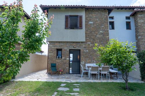 Ouranoupoli Villa | Oceanfront Comfort at Alemar Estates Ouranoupolis, Rated 9.5