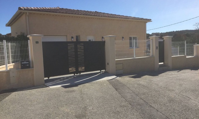 Saint-Julien-les-Rosiers Villa | Peaceful Ales Cevennes Villa: Family-Friendly Retreat