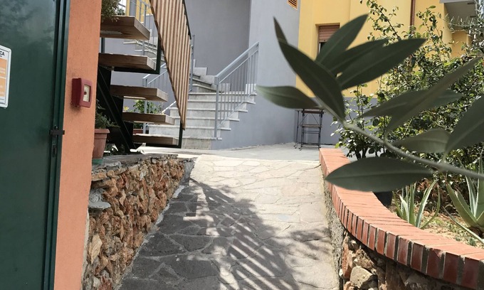 Finale Pia Apartment | Alessandra Apartment: Pet Friendly with Pool & Breakfast