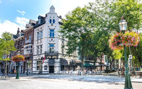 Wyck Hotel | Elegant Stay at Alex Maastricht: 4-Star Comfort Awaits