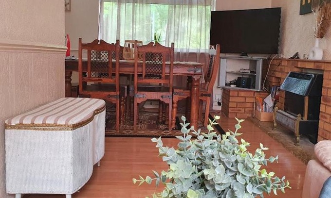 Measham House | Family-Friendly Escape at Alex's Place – Rated 8/10