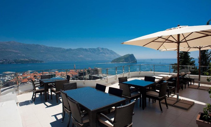 Gospostina Apartment | Indulge in Alexandar Montenegro Suites & Spa with Ocean Views