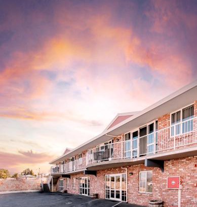 Alexandra Hotel | Welcoming Alexandra Heights Motel: Pet-Friendly & Comfortable
