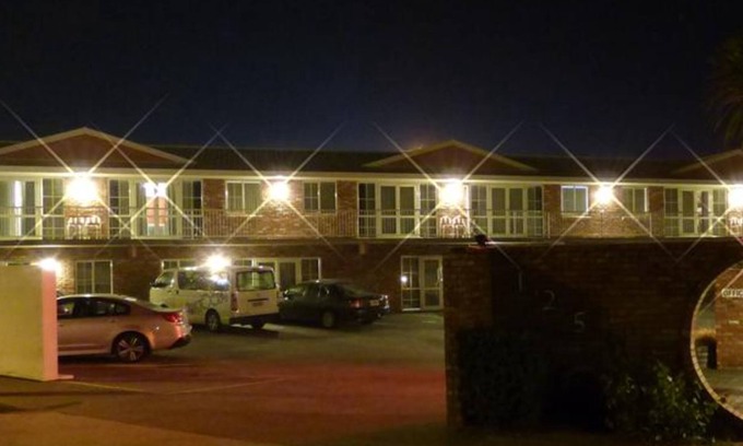 Alexandra Hotel | Inviting Alexandra Heights Motel with Family-Friendly Amenities
