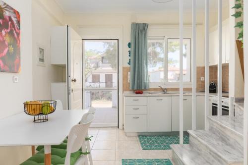 Flogita Villa | Discover Family-Friendly Comfort at Alexandra's Maisonette