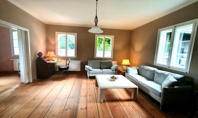 Nauener Vorstadt House | Experience Alexandrovka Living in a UNESCO Heritage House