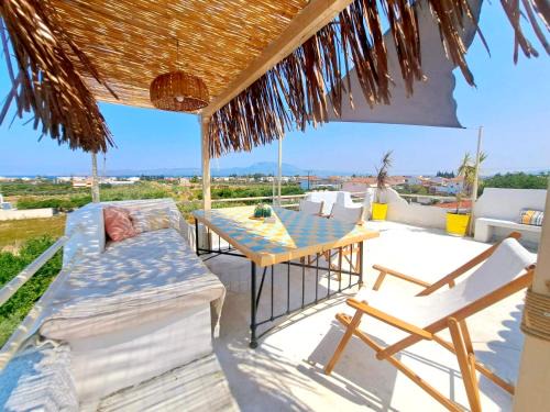 Vrahati House | Oceanfront Retreat at Alfa Loft: Guest Rated 9.8/10